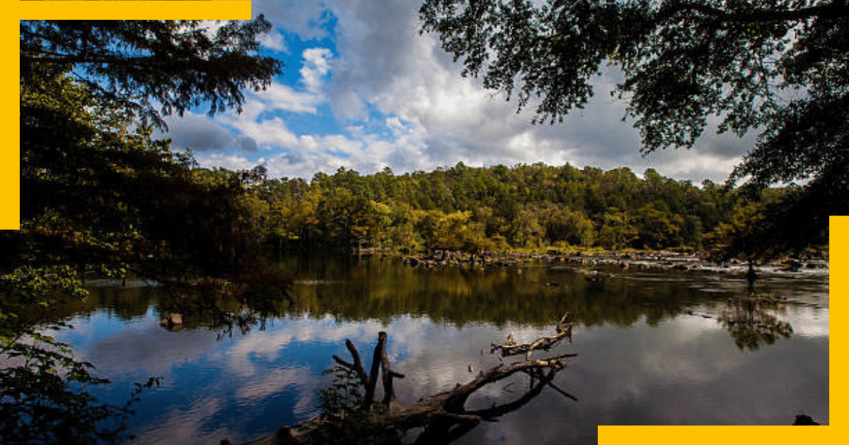 Broken Bow Lake